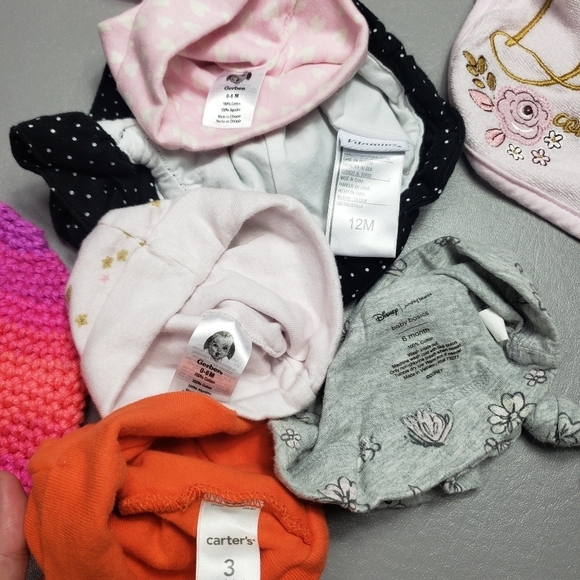 baby girls hat and bib bundle of 16 sizes range from 0-12 months - Picture 5 of 8